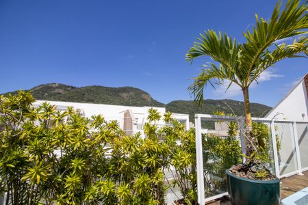 Apartamento à venda com 175m², 2 quartos e 2 vagasCobertura