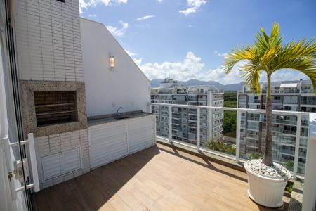 Apartamento à venda com 175m², 2 quartos e 2 vagasCobertura