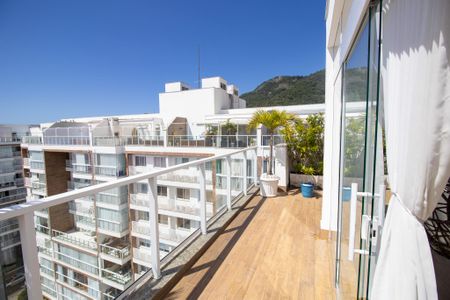 Apartamento à venda com 175m², 2 quartos e 2 vagasCobertura