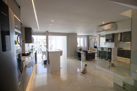 Apartamento à venda com 175m², 2 quartos e 2 vagasSala