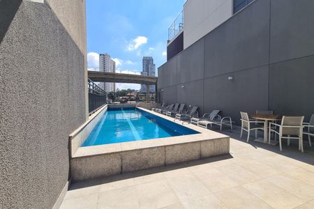 Studio à venda com 29m², 1 quarto e sem vagaÁrea comum - Piscina