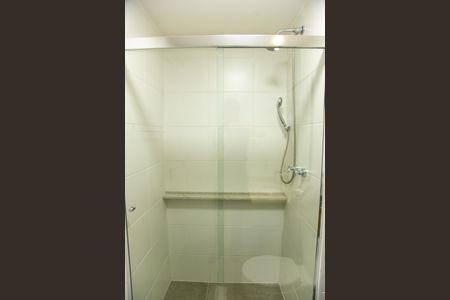 Studio à venda com 40m², 1 quarto e sem vaga Studio à venda com 40m², 1 quarto e sem vagaBanheiro