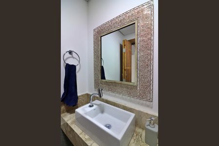 Casa à venda com 430m², 3 quartos e 7 vagasLavabo