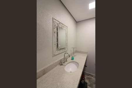 Casa à venda com 430m², 3 quartos e 7 vagasBanheiro de serviço 1