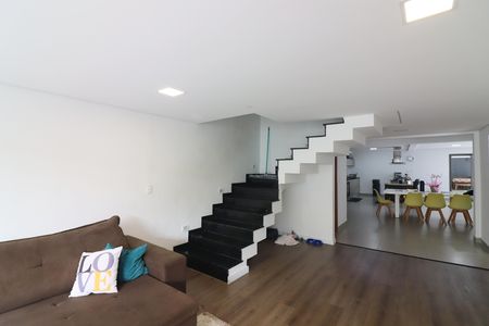 Casa à venda com 430m², 3 quartos e 7 vagasSala 