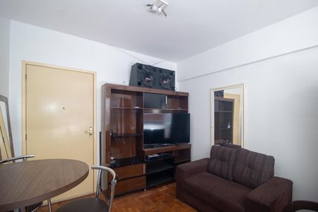 Studio à venda com 32m², 1 quarto e sem vaga Studio à venda com 32m², 1 quarto e sem vagaSala/Quarto