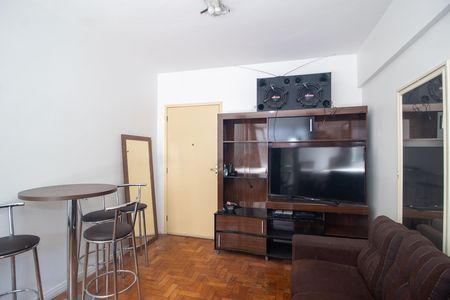 Studio à venda com 32m², 1 quarto e sem vaga Studio à venda com 32m², 1 quarto e sem vagaSala/Quarto