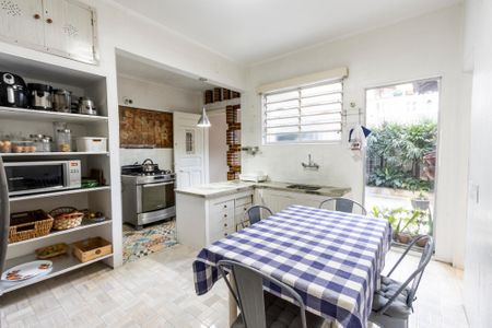 Casa para alugar com 300m², 3 quartos e 4 vagas Casa para alugar com 300m², 3 quartos e 4 vagasCozinha