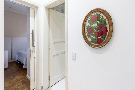 Casa para alugar com 300m², 3 quartos e 4 vagas Casa para alugar com 300m², 3 quartos e 4 vagasCorredor