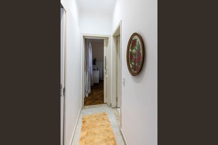 Casa para alugar com 300m², 3 quartos e 4 vagas Casa para alugar com 300m², 3 quartos e 4 vagasCorredor