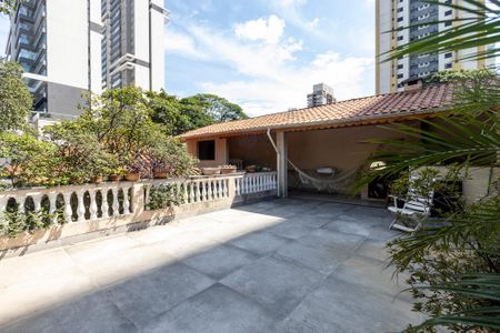 Casa para alugar com 300m², 3 quartos e 4 vagas Casa para alugar com 300m², 3 quartos e 4 vagasÁrea Externa