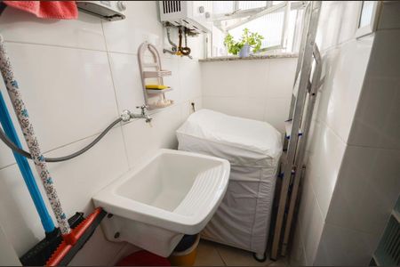 Apartamento à venda com 59m², 3 quartos e 1 vagaÁrea de Serviço