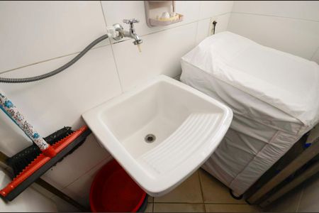 Apartamento à venda com 59m², 3 quartos e 1 vagaÁrea de Serviço