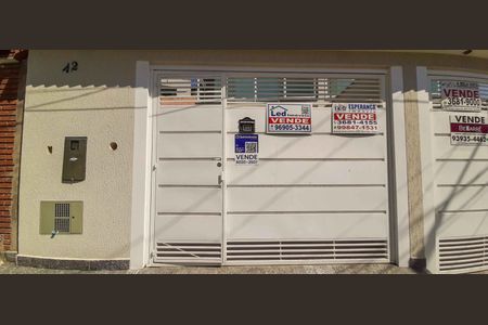 Casa à venda com 120m², 3 quartos e 4 vagasFachada da Cassa