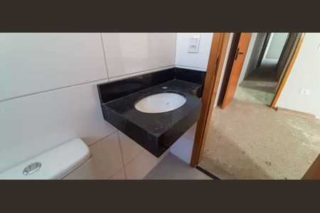 Casa à venda com 120m², 3 quartos e 4 vagasBanheiro da Suíte 1