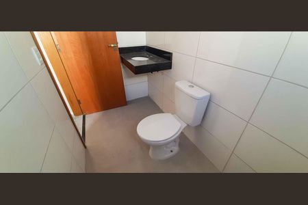 Casa à venda com 120m², 3 quartos e 4 vagasBanheiro da Suíte 2