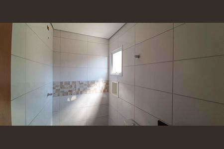 Casa à venda com 120m², 3 quartos e 4 vagasBanheiro da Suíte 2