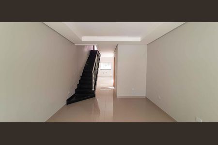 Casa à venda com 120m², 3 quartos e 4 vagasSala