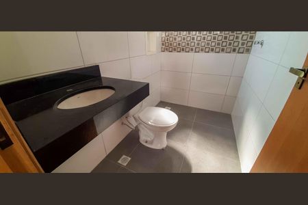 Casa à venda com 120m², 3 quartos e 4 vagasBanheiro da Suíte 1