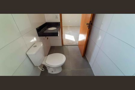 Casa à venda com 120m², 3 quartos e 4 vagasBanheiro da Suíte 2