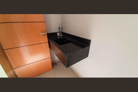 Casa à venda com 120m², 3 quartos e 4 vagasBanheiro da Suíte 3