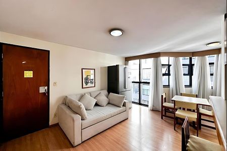 Apartamento à venda com 54m², 1 quarto e 1 vagaFoto 01