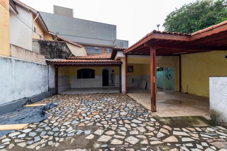Casa à venda com 315m², 3 quartos e 4 vagasQuintal