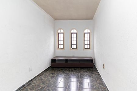 Casa à venda com 315m², 3 quartos e 4 vagasSala