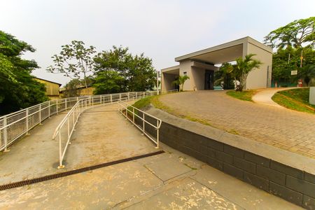 Apartamento à venda com 47m², 2 quartos e 1 vaga Apartamento à venda com 47m², 2 quartos e 1 vagaEntrada