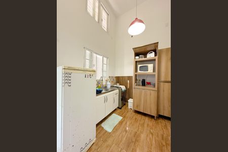 Casa para alugar com 50m², 1 quarto e 2 vagasCozinha
