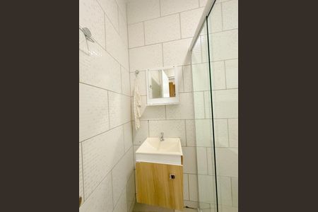 Casa para alugar com 50m², 1 quarto e 2 vagasBanheiro