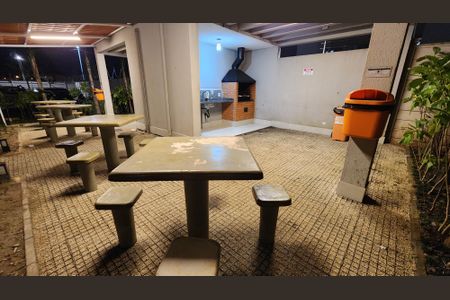 Apartamento para alugar com 44m², 2 quartos e 1 vagaÁrea comum - Churrasqueira