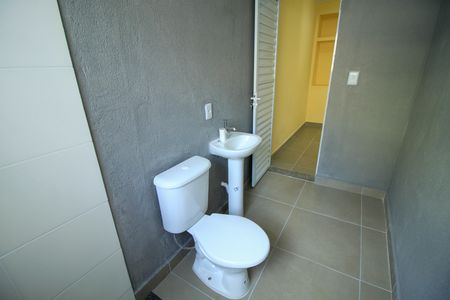 Casa para alugar com 50m², 1 quarto e 1 vaga Casa para alugar com 50m², 1 quarto e 1 vagaBanheiro da Suíte