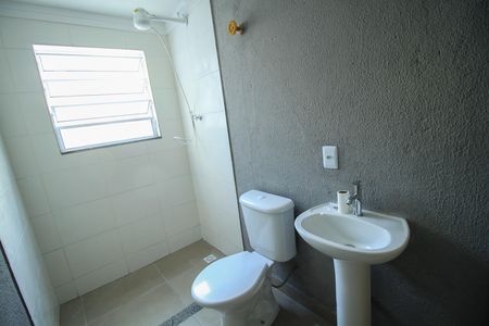 Casa para alugar com 50m², 1 quarto e 1 vaga Casa para alugar com 50m², 1 quarto e 1 vagaBanheiro da Suíte
