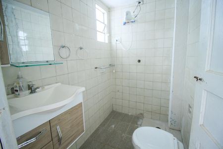 Casa para alugar com 50m², 1 quarto e 1 vaga Casa para alugar com 50m², 1 quarto e 1 vagaBanheiro