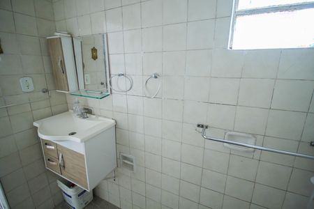 Casa para alugar com 50m², 1 quarto e 1 vaga Casa para alugar com 50m², 1 quarto e 1 vagaBanheiro