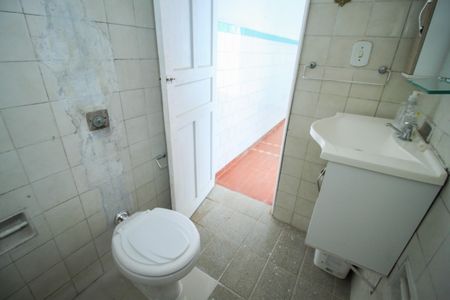 Casa para alugar com 50m², 1 quarto e 1 vaga Casa para alugar com 50m², 1 quarto e 1 vagaBanheiro