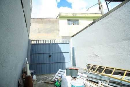Casa para alugar com 50m², 1 quarto e 1 vaga Casa para alugar com 50m², 1 quarto e 1 vagaQuintal