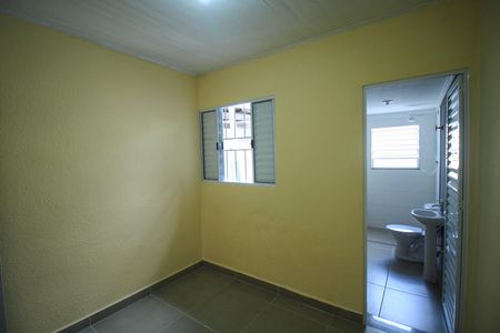 Casa para alugar com 50m², 1 quarto e 1 vaga Casa para alugar com 50m², 1 quarto e 1 vagaSuíte