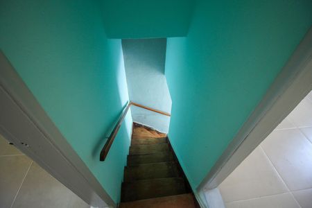 Casa para alugar com 50m², 1 quarto e 1 vaga Casa para alugar com 50m², 1 quarto e 1 vagaEscada
