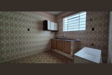 Casa à venda com 375m², 2 quartos e 3 vagasCozinha