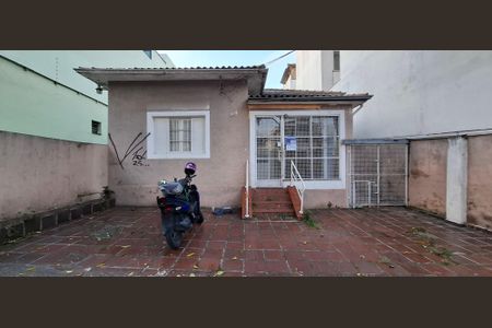 Casa à venda com 375m², 2 quartos e 3 vagasFachada