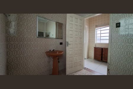 Casa à venda com 375m², 2 quartos e 3 vagasBanheiro