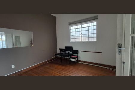 Casa à venda com 375m², 2 quartos e 3 vagasSala