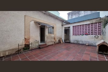 Casa à venda com 375m², 2 quartos e 3 vagasQuintal