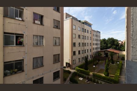 Apartamento à venda com 60m², 3 quartos e 1 vaga Apartamento à venda com 60m², 3 quartos e 1 vagaVista do Quarto 2