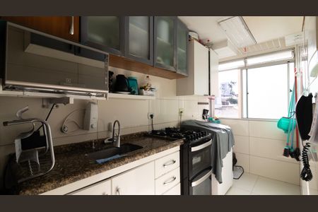 Apartamento à venda com 60m², 3 quartos e 1 vaga Apartamento à venda com 60m², 3 quartos e 1 vagaCozinha e Área de Serviço