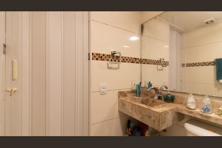 Apartamento à venda com 60m², 3 quartos e 1 vaga Apartamento à venda com 60m², 3 quartos e 1 vagaBanheiro