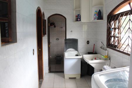 Casa à venda com 520m², 5 quartos e 3 vagasLavanderia