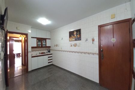 Apartamento à venda com 220m², 4 quartos e 2 vagasCozinha
